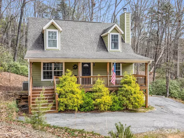 162 Adams LN, Lake Lure, NC 28746