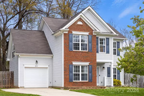 6907 Murray Grey LN, Charlotte, NC 28273