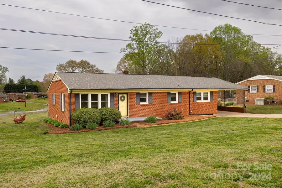 306 Park RD, Mount Holly, NC 28120