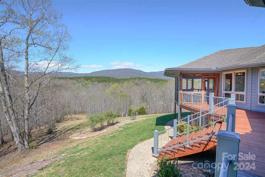 2123 Parkway North RD, Mill Spring, NC 28756