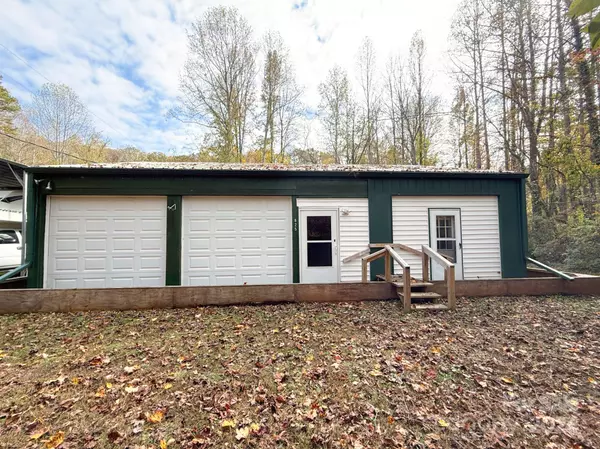 825 Maple Creek RD, Rutherfordton, NC 28139