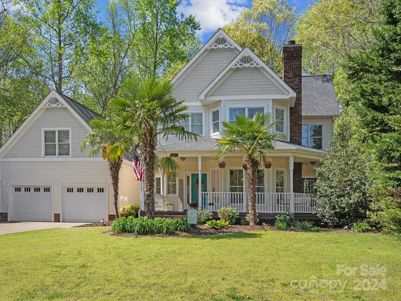 1313 Summer Spring LN, York, SC 29745