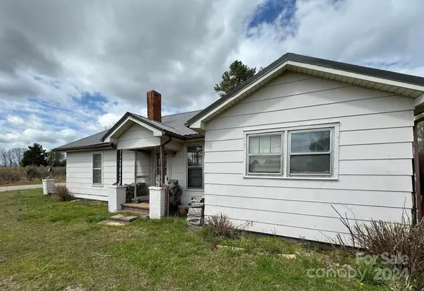 Ellenboro, NC 28040,174 Lavender RD