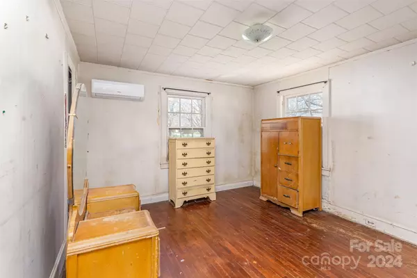 Kannapolis, NC 28083,2106 Pennsylvania AVE