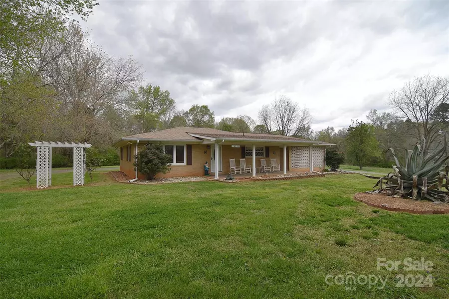 14251 Liberty Hill Church RD, Oakboro, NC 28129