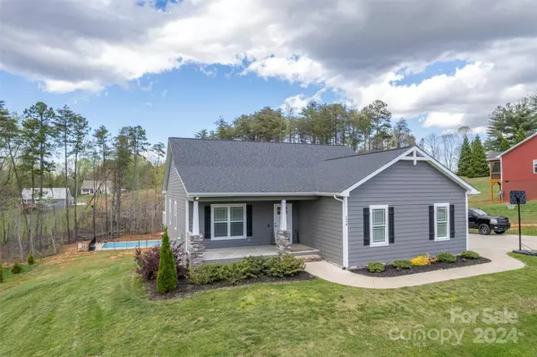 124 Somerset LN, Rutherfordton, NC 28139