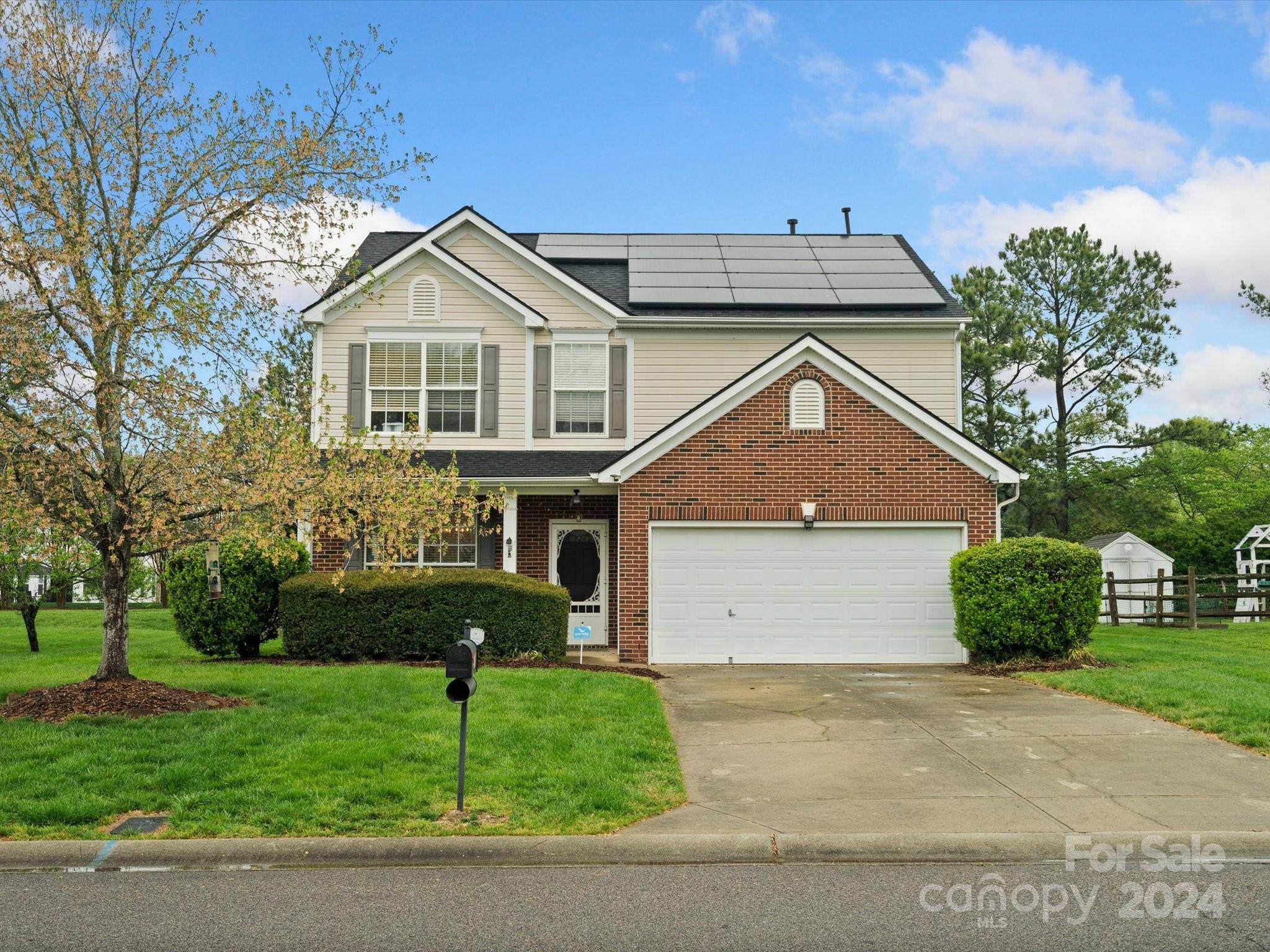 6058 Ironwood CT, Harrisburg, NC 28075