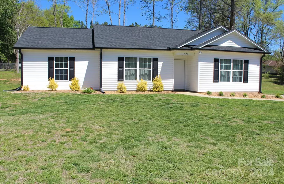 233 Caskey CIR, Heath Springs, SC 29058