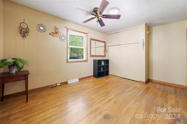 Gastonia, NC 28052,515 Pattie Ann DR