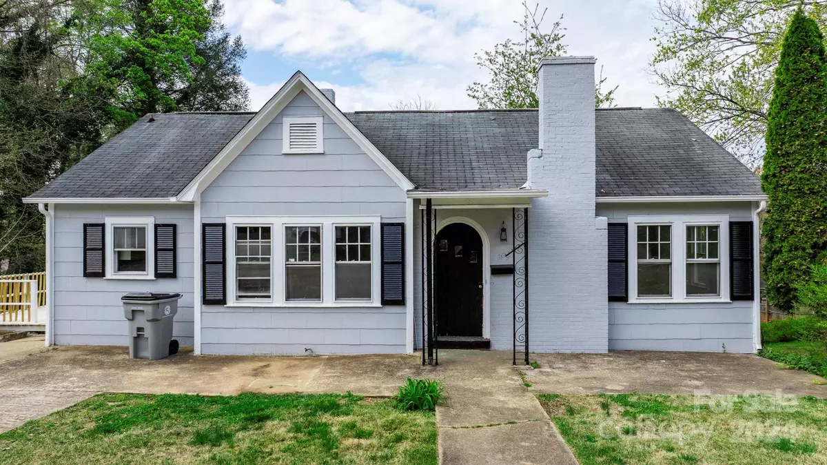 Lenoir, NC 28645,209 Wilson ST NW