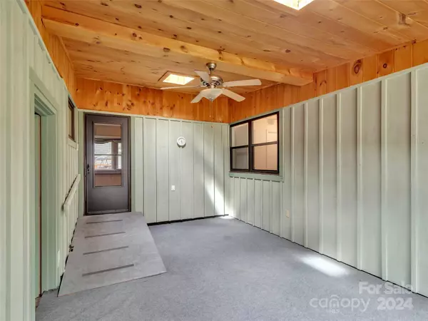 Waynesville, NC 28786,19 Grandview CIR