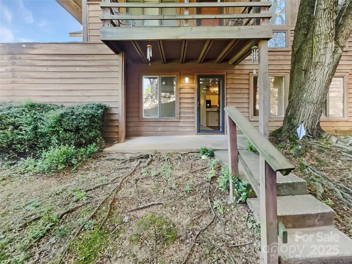 Charlotte, NC 28208,1839 J Julian LN #D