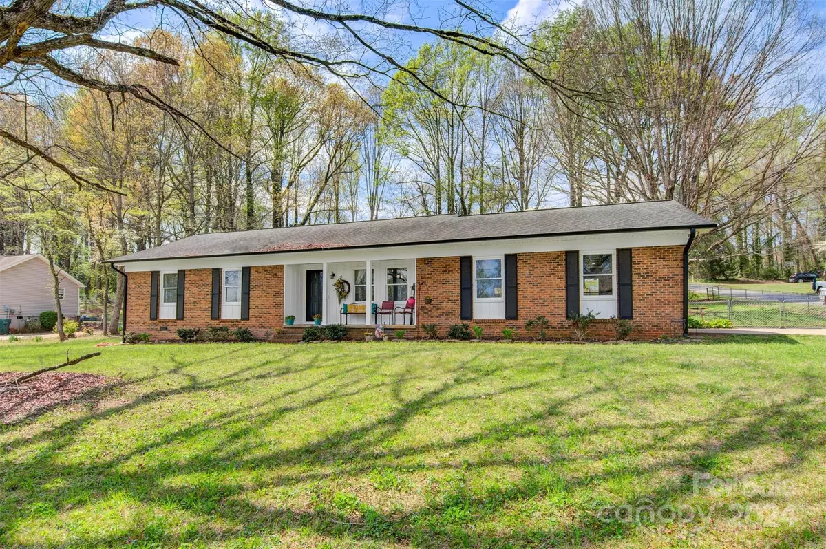 Newton, NC 28658,1511 Old Carriage DR