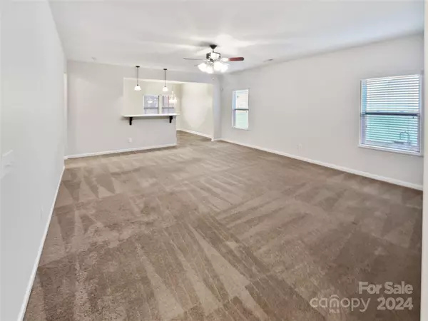 Mount Holly, NC 28120,386 Moses Rhyne DR
