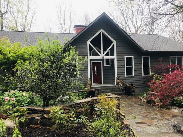 268 Ridge DR,  Saluda,  NC 28773