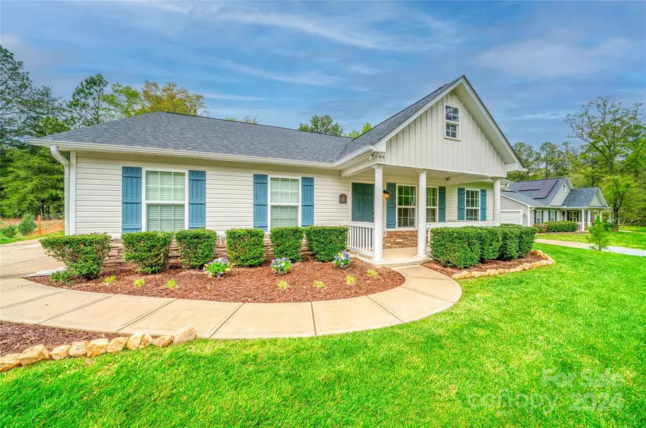 303 Reservation RD, Catawba, SC 29704