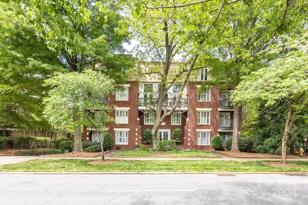 416 Queens RD #12,  Charlotte,  NC 28207