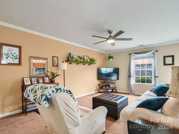 Weaverville, NC 28787,10 Woodthorn RD