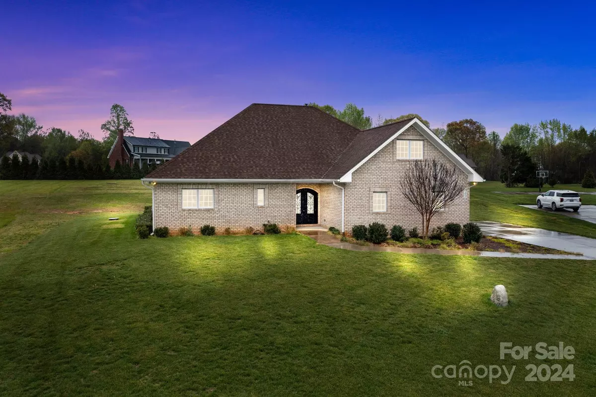 Rockwell, NC 28138,255 Belmont PL