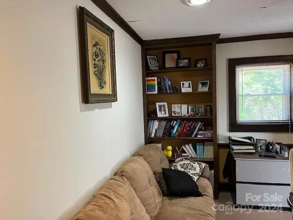 Morganton, NC 28655,204 E McDowell ST E