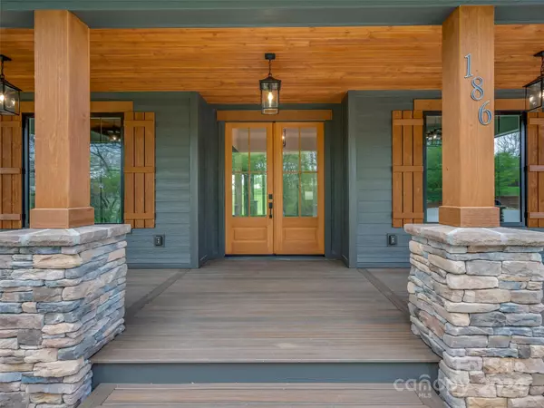 Mills River, NC 28759,186 Branchwater DR