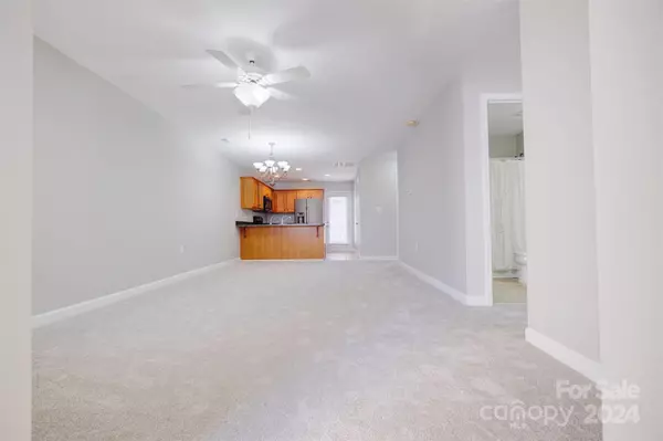 Lake Wylie, SC 29710,727 Waterfall WAY