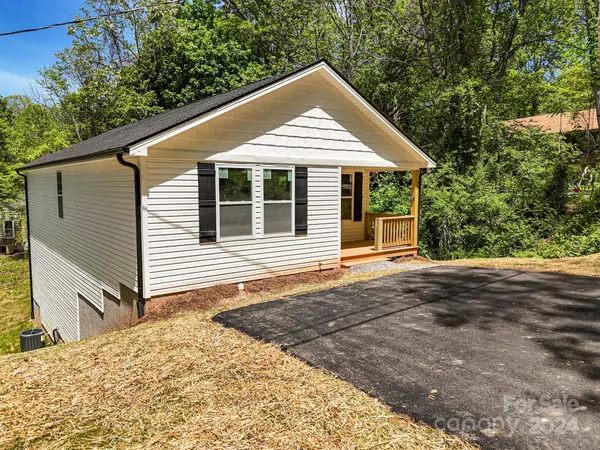 98 Lakeside DR, Asheville, NC 28806