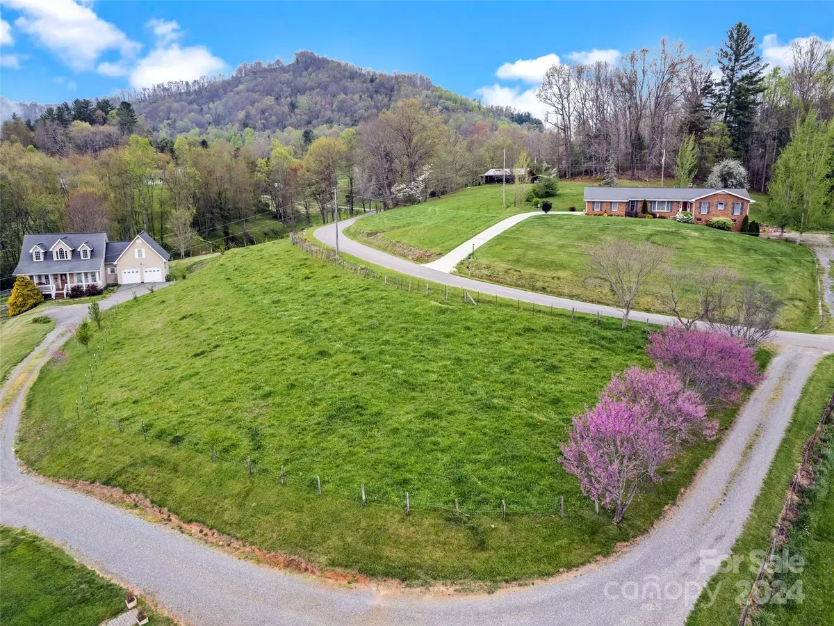 Waynesville, NC 28785,00 Stevenson Cove RD