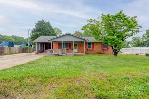 Shelby, NC 28150,736 Cherryville RD