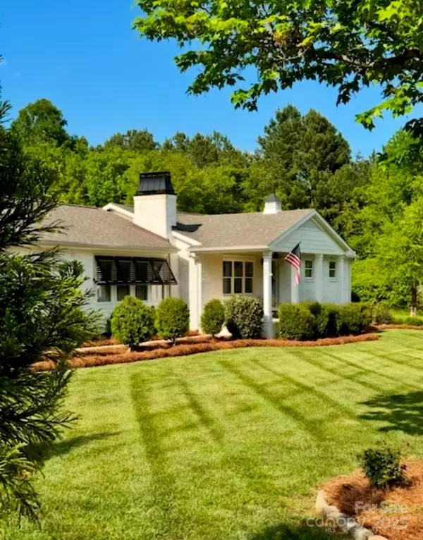 Mooresville, NC 28117,796 Cornelius RD