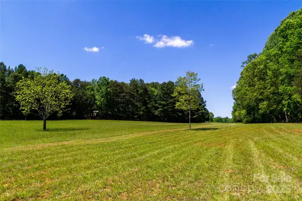 Mooresville, NC 28117,796 Cornelius RD W #2