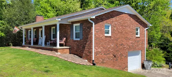 Hudson, NC 28638,2218 Olde Well RD