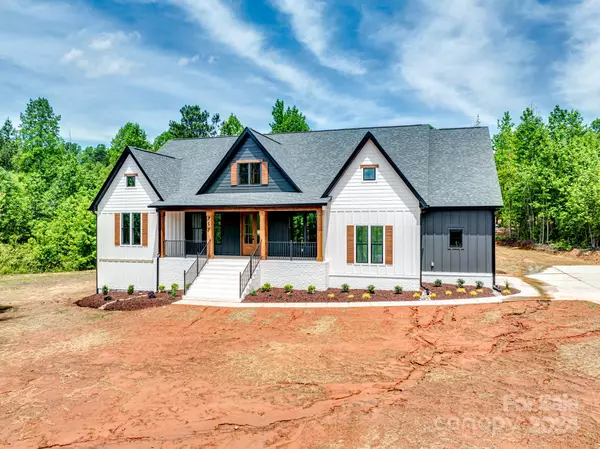 Lincolnton, NC 28092,717 Barbary PL