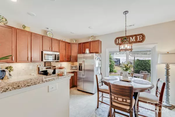 Charlotte, NC 28278,12221 Whiteside DR
