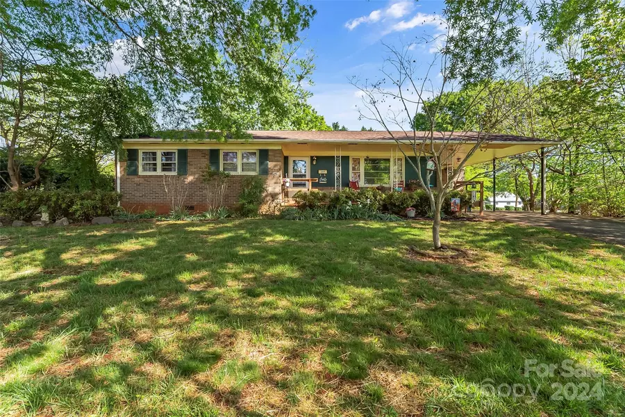 209 Stacy ST, Morganton, NC 28655