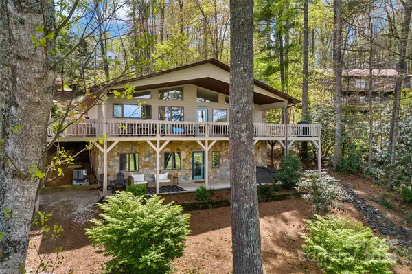 Spruce Pine, NC 28777,104 Hickory Hill DR