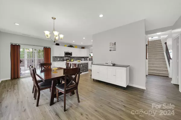 Harrisburg, NC 28075,5509 Hammermill DR