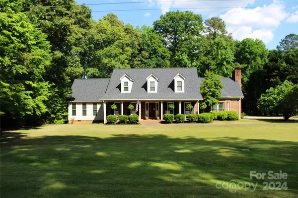 102 N Den RD,  Wadesboro,  NC 28170
