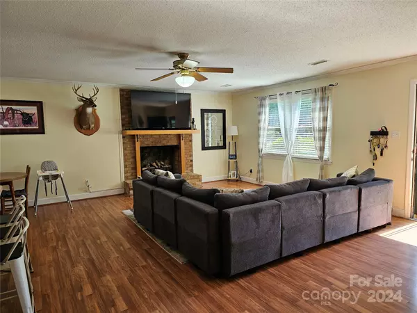 Lancaster, SC 29720,2483 Oxford CIR