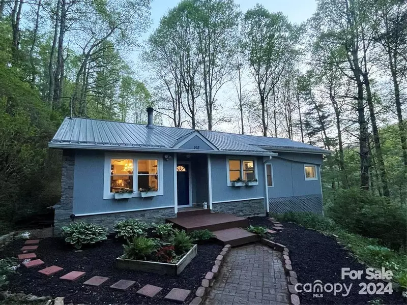 193 Timberside DR, Mars Hill, NC 28754