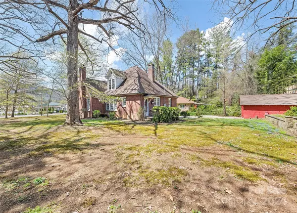 Waynesville, NC 28786,61 Overbrook ST