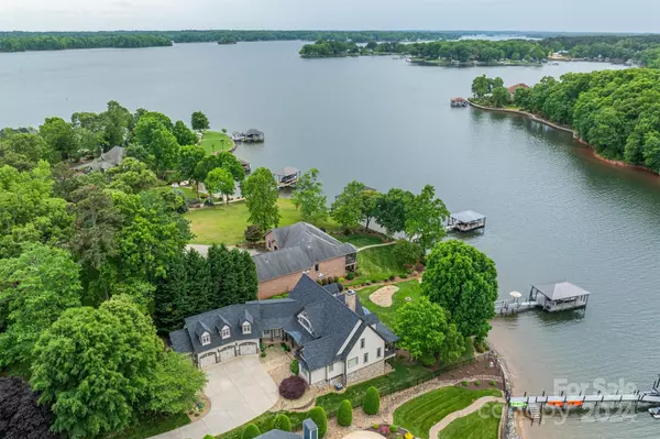 Mooresville, NC 28117,111 Camp LN