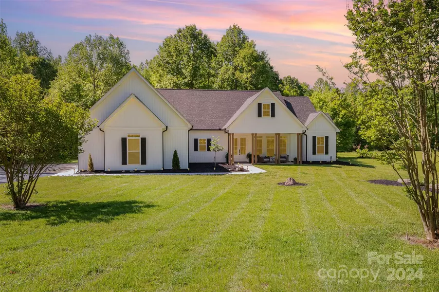 4750 Scenic Pine LN, Concord, NC 28025