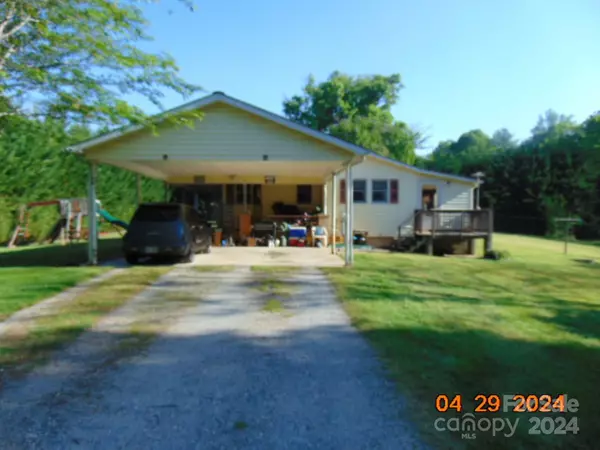 Lenoir, NC 28645,3491 Cannon Ridge RD