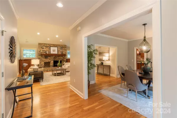Flat Rock, NC 28731,305 Kenmure DR