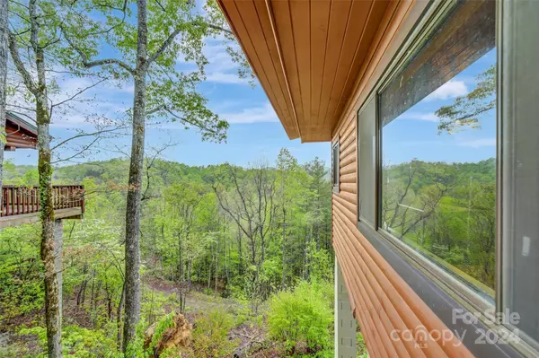 Bryson City, NC 28713,315 Blue Ridge Pkwy #52