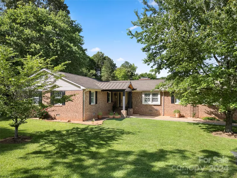 324 Ridge RD, Clover, SC 29710