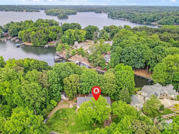 Mooresville, NC 28117,322 Lakeview Shores LOOP