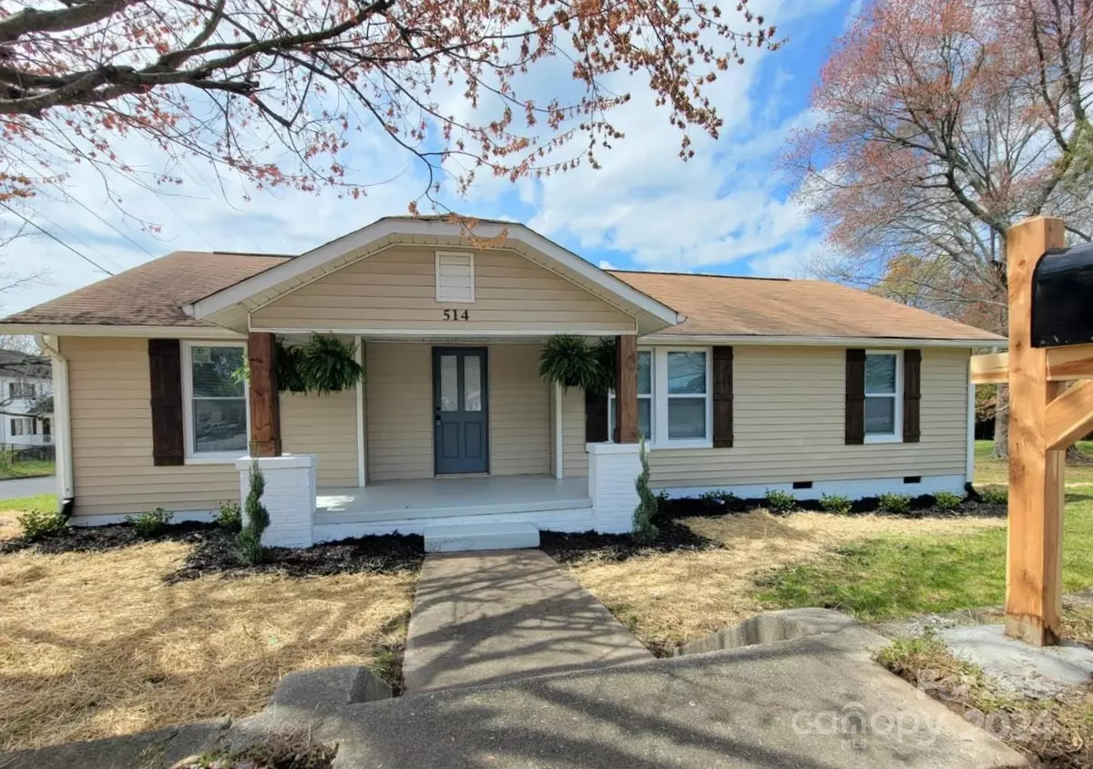 Landis, NC 28088,514 S Chapel ST