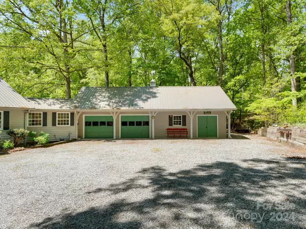 Landrum, SC 29356,7 Jackson GRV N